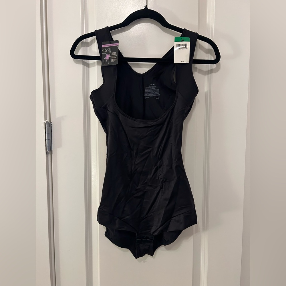 NWT Maidenform All Over Solutions Shape wear